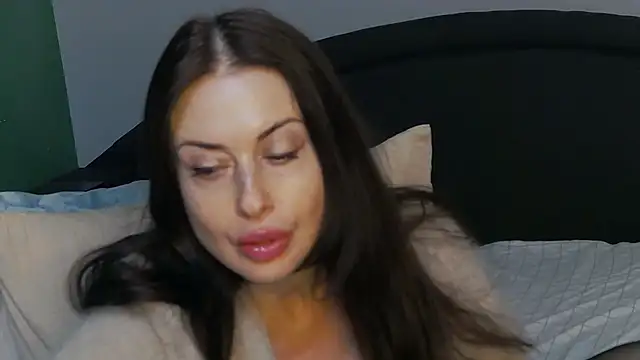 Mia Lovi online show from 02.27.25