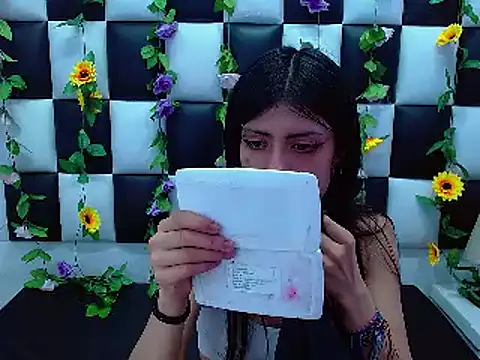 Snapshot of Morgana_Smit chatting on 02.04.25 Morgana Smit online show from 02.04.25