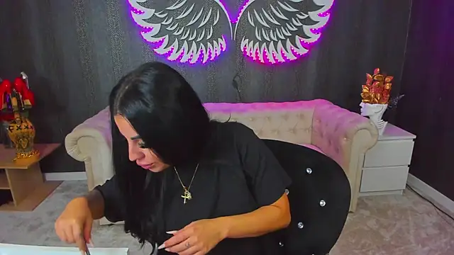 anemarieejolie online show from 09.24.25