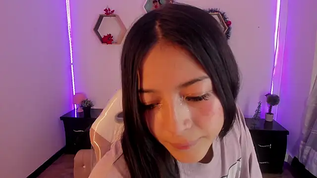 Snapshot of Meelanny_ds chatting on 12.23.24 Meelanny ds online show from 12.23.24