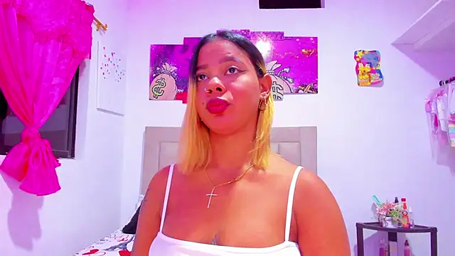 Snapshot of Miranda-brow chatting on 01.24.25 Miranda-brow online show from 01.24.25