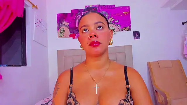 Snapshot of Miranda-brow chatting on 02.14.25 Miranda-brow online show from 02.14.25