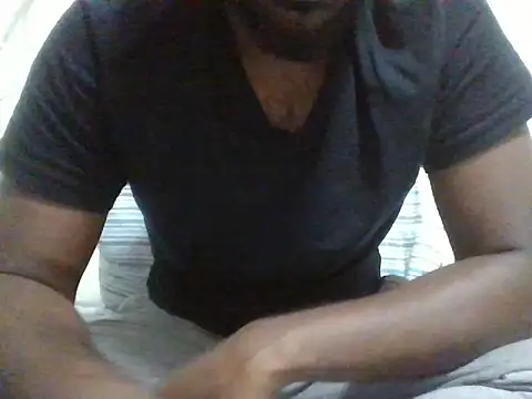 justinme00o7 online show from 12.31.24