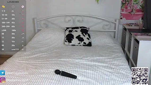 Maya Rave online show from 09.16.25