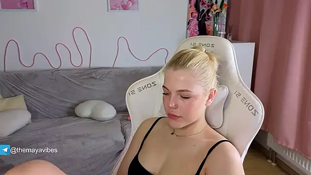 Maya Rave online show from 03.02.26