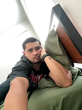 LATINMOBB online show from 09.25.25