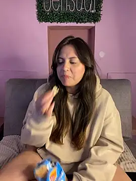 PoliBenett  online show from 01.14.25