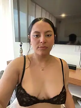 PoliBenett  online show from 02.25.25