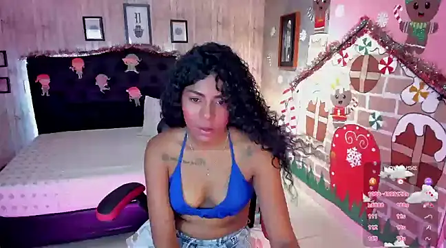 Snapshot of Edelaine_rogers chatting on 12.20.24 Edelaine rogers online show from 12.20.24