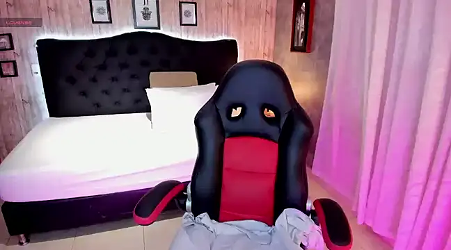 Snapshot of Edelaine_rogers chatting on 03.05.25 Edelaine rogers online show from 03.05.25