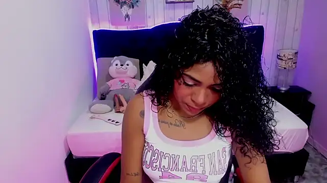 Snapshot of Edelaine_rogers chatting on 09.12.25 Edelaine rogers online show from 09.12.25