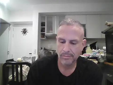 Snapshot of Diegoperrote682661 chatting on 12.16.25 Diegoperrote682661 online show from 12.16.25