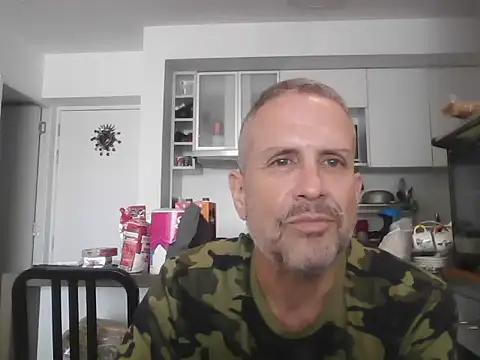 Snapshot of Diegoperrote682661 chatting on 12.19.25 Diegoperrote682661 online show from 12.19.25