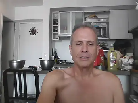 Snapshot of Diegoperrote682661 chatting on 01.13.26 Diegoperrote682661 online show from 01.13.26