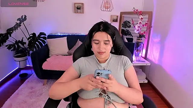 Pamela cheverry online show from 02.06.25