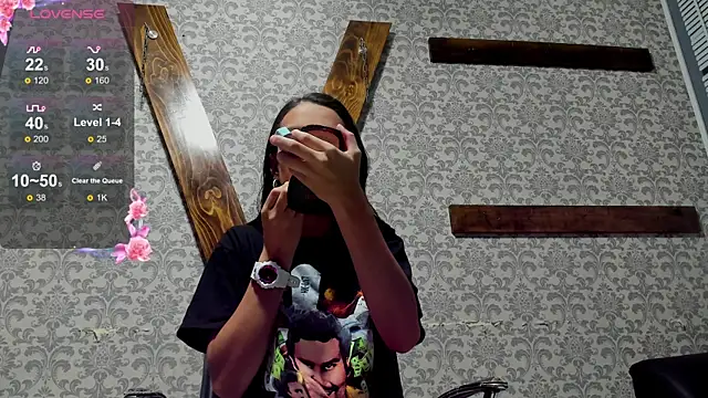 Snapshot of Mia_scarlet69 chatting on 02.12.25 Mia scarlet69 online show from 02.12.25