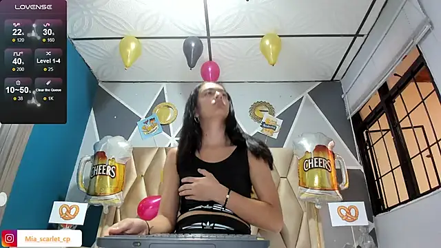 Snapshot of Mia_scarlet69 chatting on 09.24.25 Mia scarlet69 online show from 09.24.25