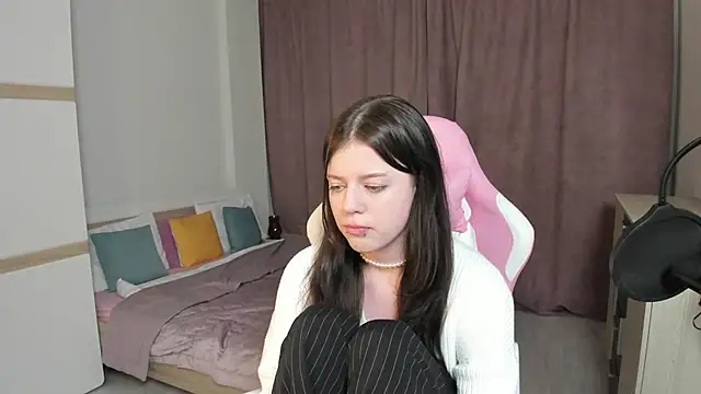 Este Glen online show from 12.30.24