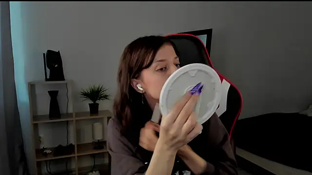 Este Glen online show from 02.09.25