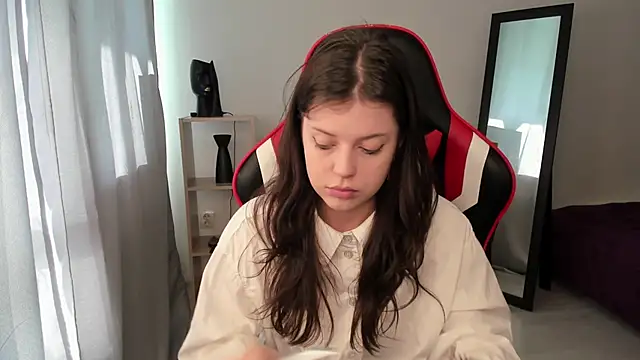 Este Glen online show from 03.23.25