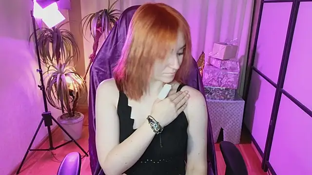 Snapshot of Rita_flame chatting on 12.28.24 Rita flame online show from 12.28.24