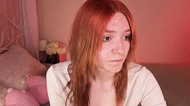 Snapshot of Rita_flame chatting on 10.21.25 Rita flame online show from 10.21.25