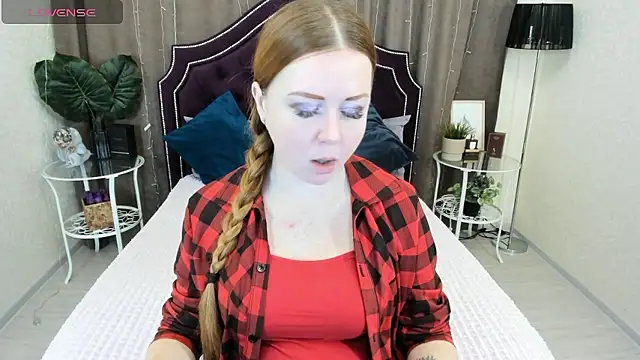 BettyBloom69 online show from 12.02.24