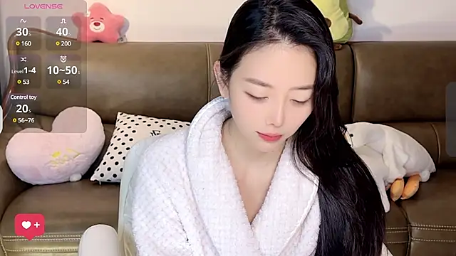 Yilin1999 online show from 03.08.25