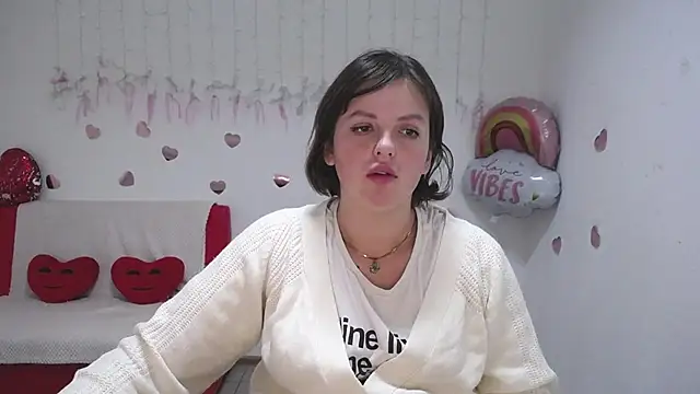 Snapshot of StaceyLex chatting on 10.04.25 StaceyLex online show from 10.04.25