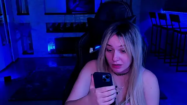 LisaElfy online show from 02.08.25