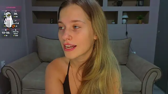 Snapshot of LinaCristonsen chatting on 09.14.25 LinaCristonsen online show from 09.14.25