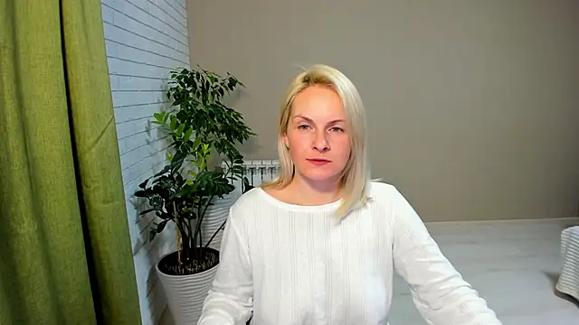 Alicee Gracee online show from 01.24.25