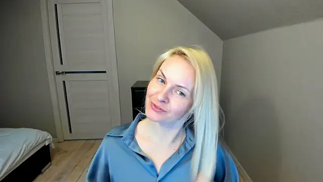 Alicee Gracee online show from 03.13.25