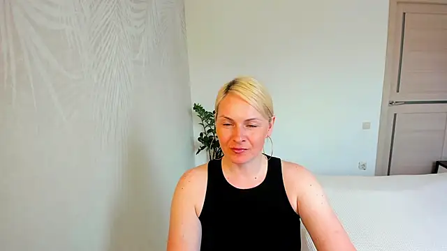 Alicee Gracee online show from 05.13.26