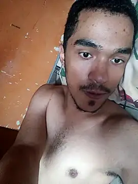 Snapshot of JuggedRegrets chatting on 03.04.26 JuggedRegrets online show from 03.04.26