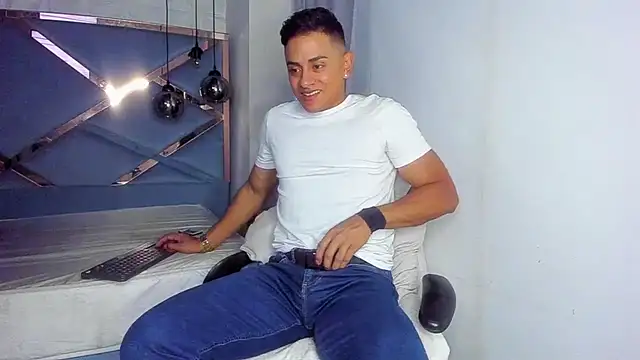 Lucii fer  online show from 03.04.26