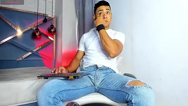 Lucii fer  online show from 03.09.26