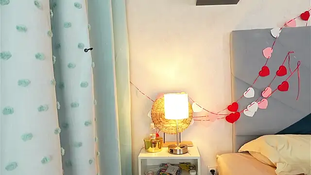 Snapshot of AshiaEkta1 chatting on 02.18.26 AshiaEkta1 online show from 02.18.26