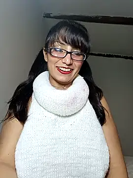 Snapshot of Lucy_Chery chatting on 06.03.26 Lucy Chery online show from 06.03.26