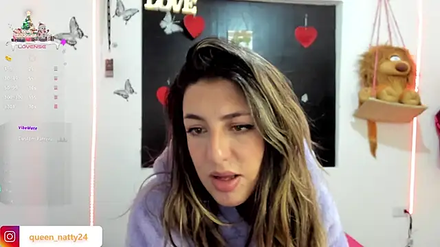 Snapshot of queen-natty chatting on 01.08.25 queen-natty online show from 01.08.25