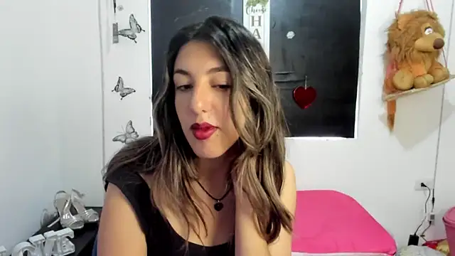 Snapshot of queen-natty chatting on 03.10.25 queen-natty online show from 03.10.25