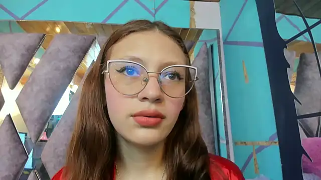 Snapshot of LARICSABLUE chatting on 03.06.25 LARICSABLUE online show from 03.06.25