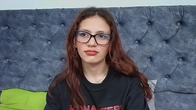 Snapshot of LARICSABLUE chatting on 02.03.26 LARICSABLUE online show from 02.03.26