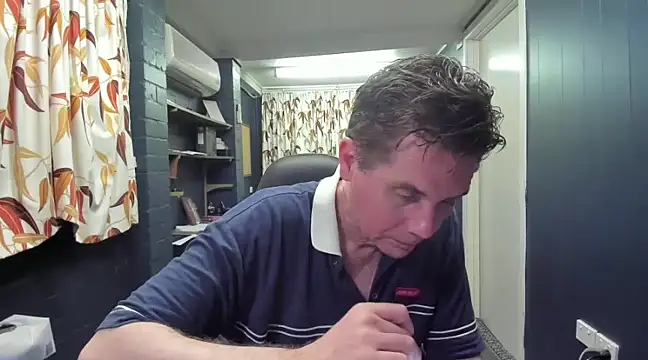 tilobinder online show from 12.04.24