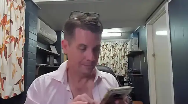 tilobinder online show from 12.14.24