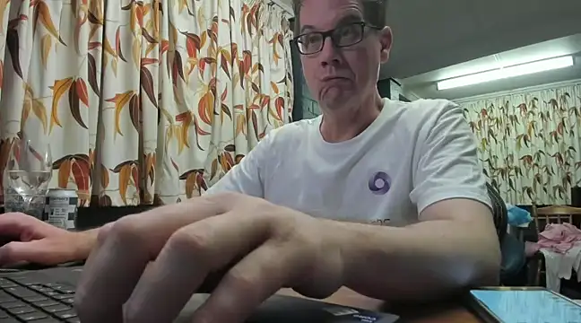 tilobinder online show from 01.25.25