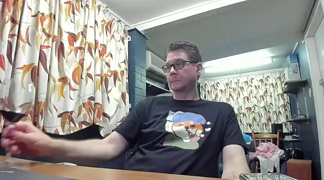 tilobinder online show from 01.26.25