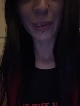 MissMidnightUK online show from 05.15.26