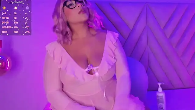 SussieRogers online show from 09.20.25