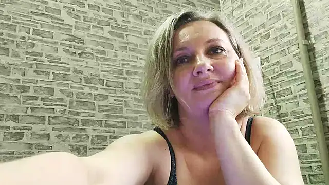 EdithManning online show from 03.17.25